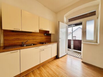 Helle Eigentumswohnung mit allgemeinen Balkon und eigenen Parkplatz gelangt in 2630 Ternitz zum Verkauf! - bild