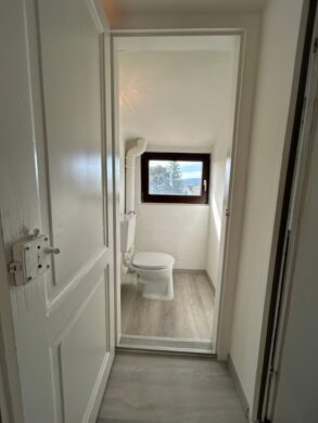 Helle Dachgeschosswohnung inkl. Gartennutzung im Mühlfeld! - bild