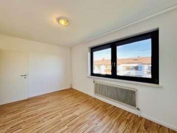 Sonnige Wohnung mit Loggia und Keller zum Kauf in Natschbach - bild