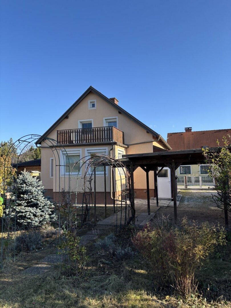 Gepflegtes Einfamilienhaus mit großem Grundstück in Felixdorf., 2603 Felixdorf, Einfamilienhaus