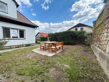 Doppelhaus zum Sanieren in zentraler & ruhiger Lage von Grünbach - bild