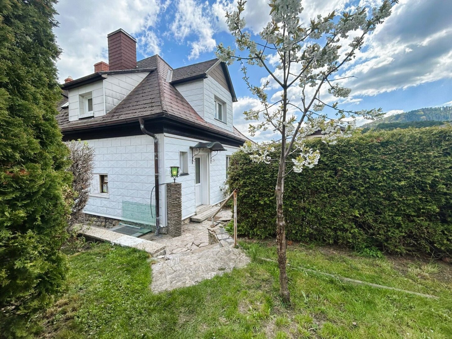 Doppelhaus zum Sanieren in zentraler & ruhiger Lage von Grünbach, 2733 Grünbach am Schneeberg, Haus