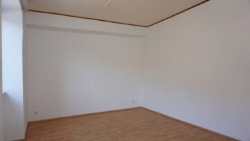 2831 Haßbach - Schöne Erdgeschosswohnung in Haßbach – Ruhige Lage - bild