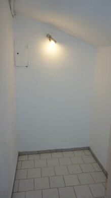 2831 Haßbach - Schöne Erdgeschosswohnung in Haßbach – Ruhige Lage - bild