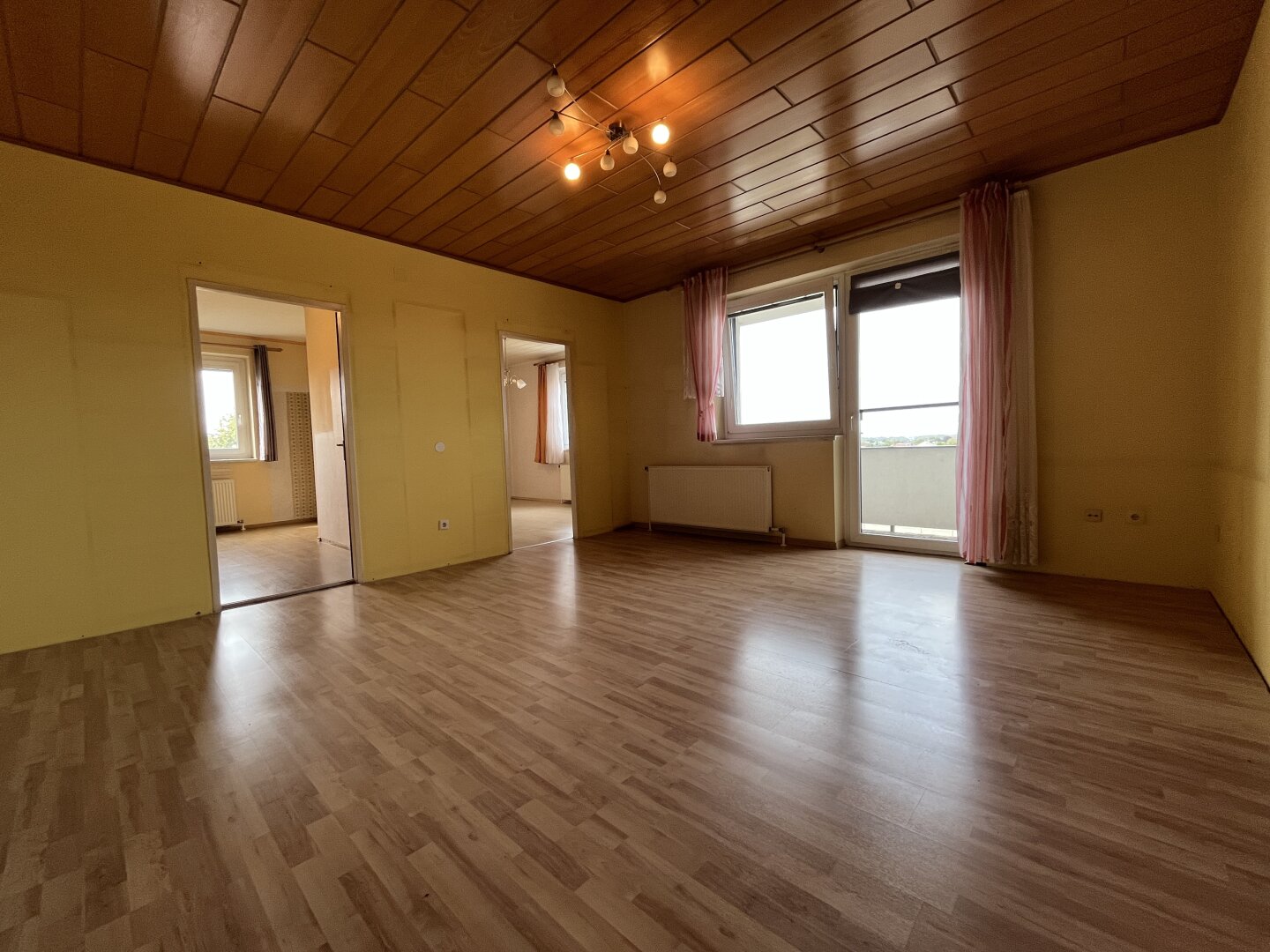 Eigentumswohnung in absoluter Ruhelage und wunderschönem Ausblick, 7201 Neudörfl, Etagenwohnung