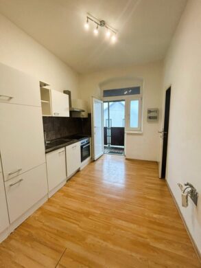 Eigentumswohnung mit allgemeinen Balkon und eigenen Parkplatz gelangt in 2630 Ternitz zum Verkauf! - bild