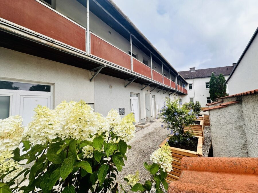 Eigentumswohnung mit allgemeinen Balkon und eigenen Parkplatz gelangt in 2630 Ternitz zum Verkauf! - titelbild