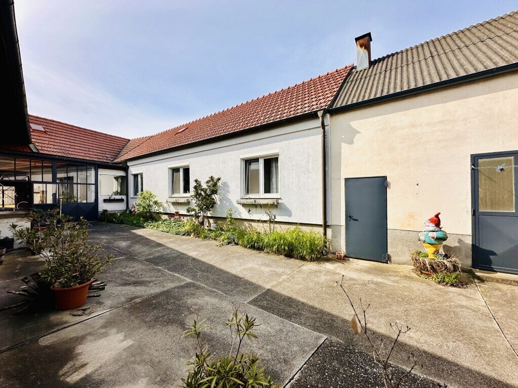 Chance in Oggau: 3 Wohneinheiten auf 970 m² – vielseitig nutzbar, 7063 Oggau am Neusiedler See, Haus