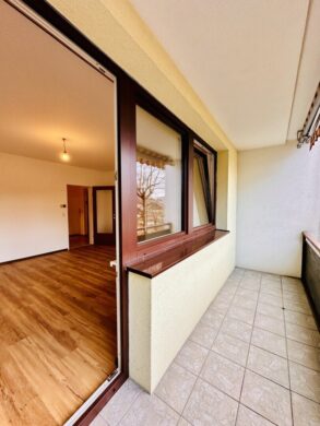 Frisch renovierte 2-Zimmer-Wohnung mit Loggia in Pernitz. Ablösefrei! - bild