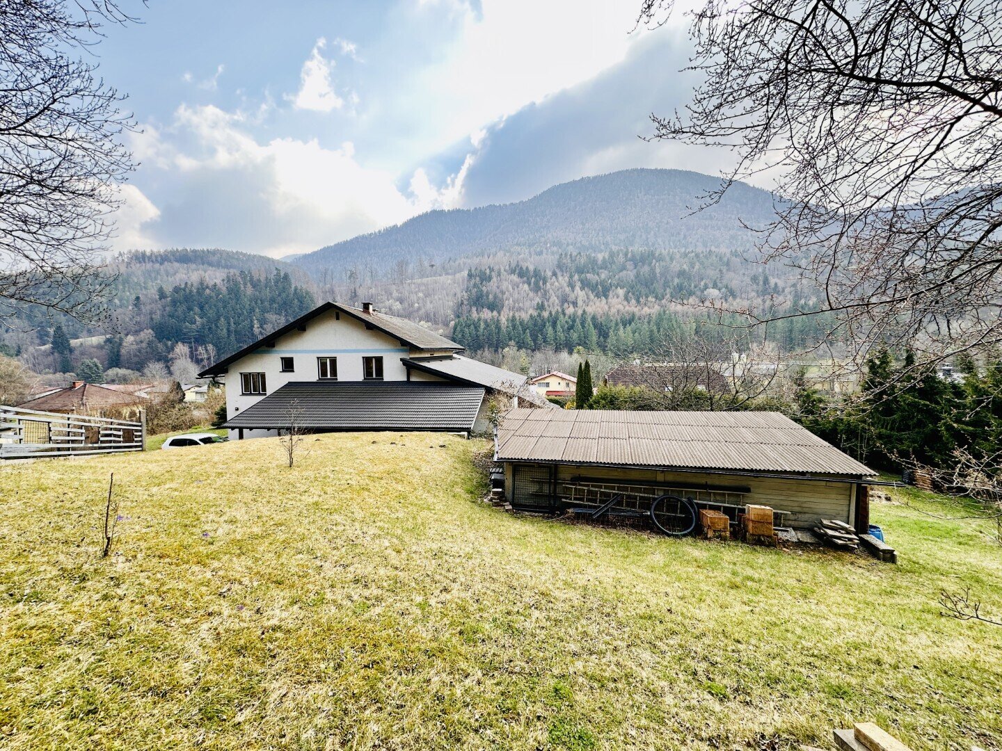 Großzügiges Haus mit Grundstück und eigenem Waldanteil – Naturparadies in Gloggnitz!, 2640 Gloggnitz, Haus
