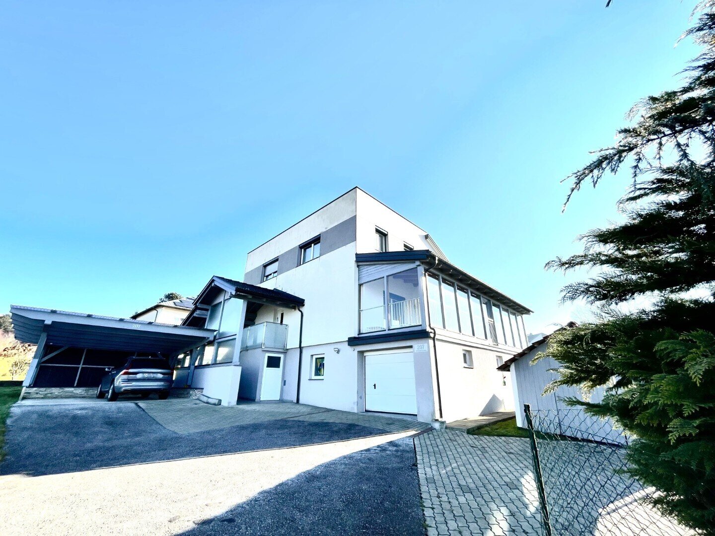 Modern adaptiertes Juwel in herrlicher Aussichtslage!, 8271 Bad Waltersdorf, Haus