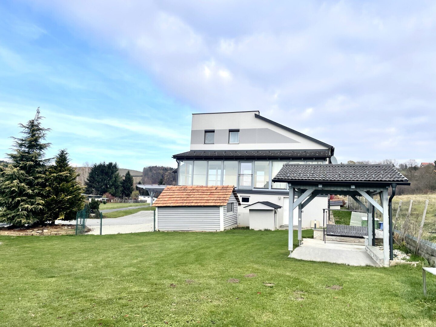 Modern adaptiertes Juwel in herrlicher Aussichtslage!, 8271 Bad Waltersdorf, Haus
