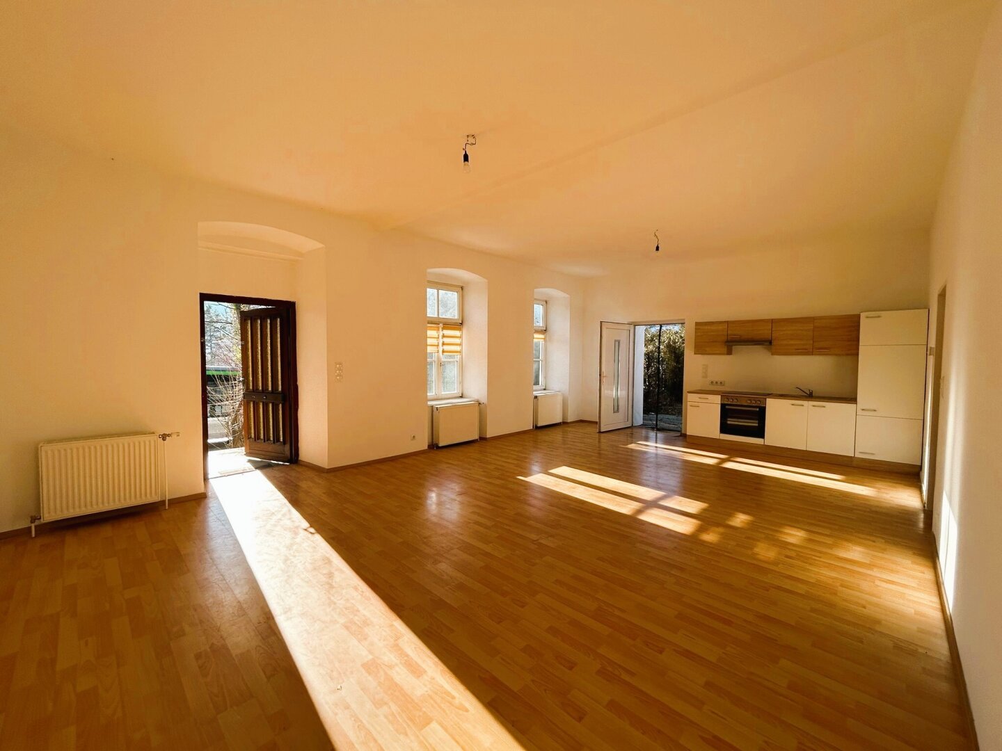 Bezugsfertige Eigentumswohnung mit eigenem Garten gelangt zum Verkauf!, 2650 Payerbach, Wohnung