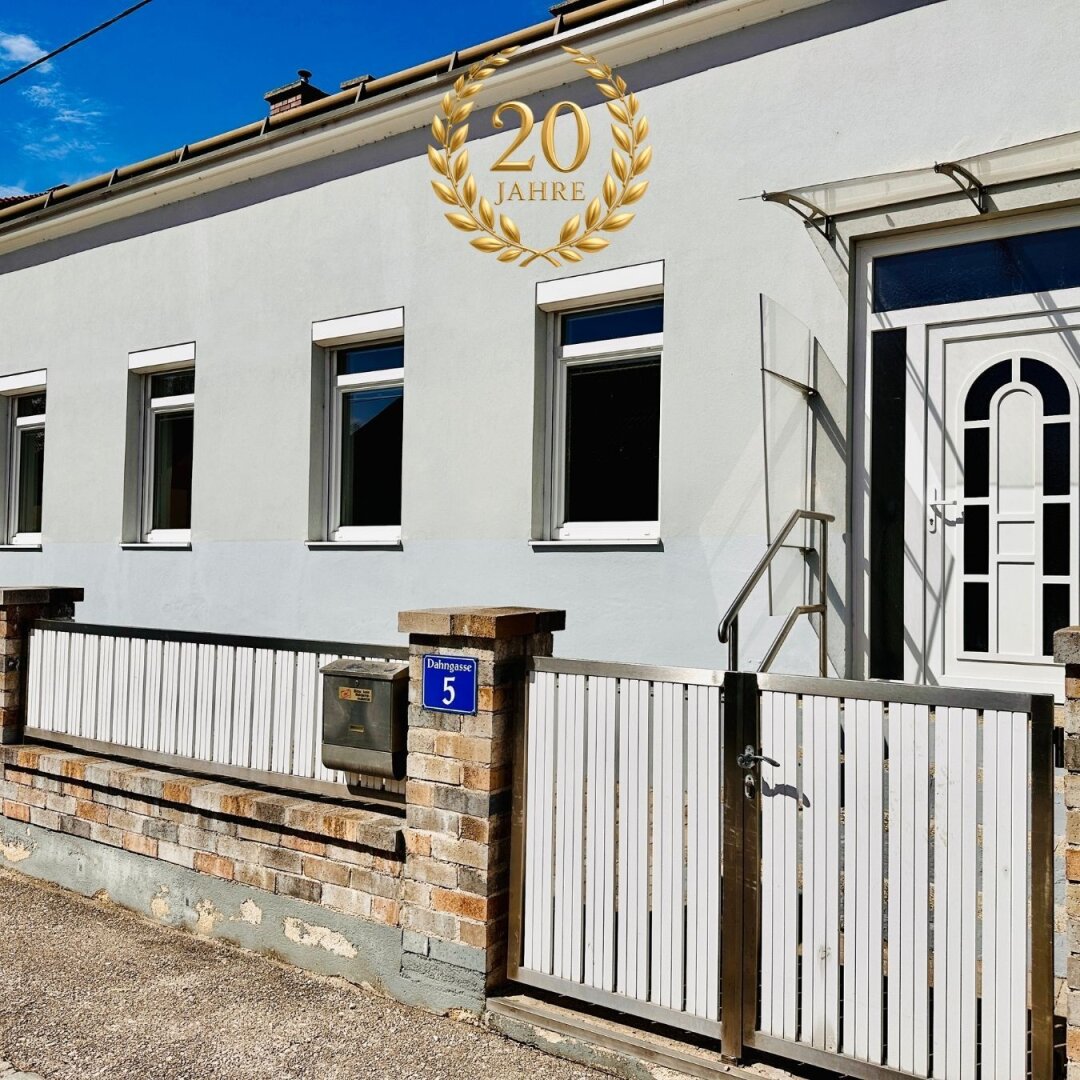 Charmantes Zuhause mit Altbauflair, Abendsonne und bester Lage in Neunkirchen, 2620 Neunkirchen, Haus