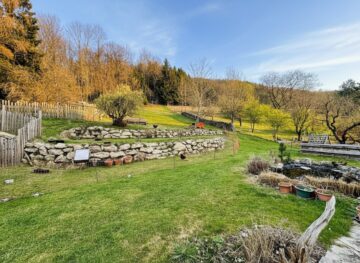 Energieautarkes Anwesen mit knapp 7000 m² Grundstücksfläche - bild