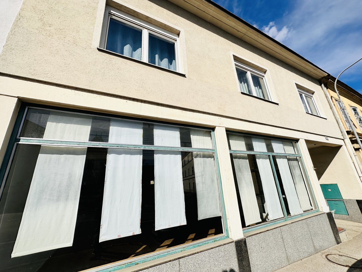 Investitionsmöglichkeit in Toplage: Gewerbefläche mit Abstellfläche und Parkplätzen (öffentliches Gut) in Eisenstadt., 7000 Eisenstadt, Halle/Lager/Produktion