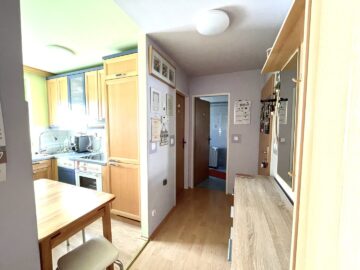 Sehr gepflegte wunderschöne Eigentumswohnung in sonniger Aussichtslage am Hügel über der Stadt! - bild