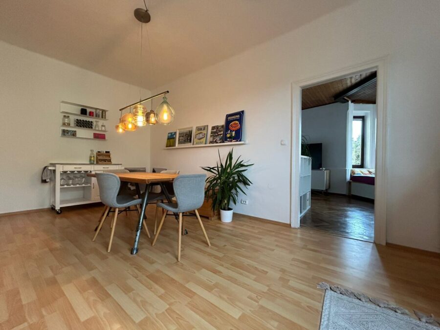 Gartennutzung! Helle Altbauwohnung in Mühlfeld von Neunkirchen. - titelbild