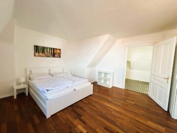 Bucklige Welt - Dachgeschosswohnung mit 82 m² + Parkplatz + Gartennutzung – nur € 89.350! - bild