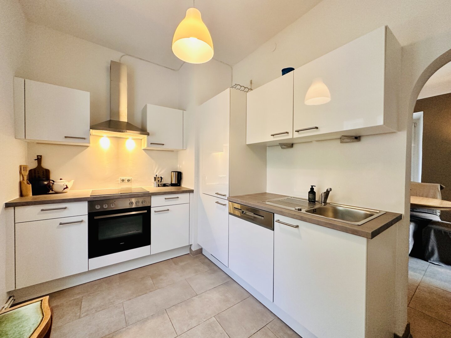 Charmante, möblierte Wohnung im Zentrum von Reichenau an der Rax – mit Balkon, Nähe Park und Schwarza, 2651 Reichenau an der Rax, Wohnung